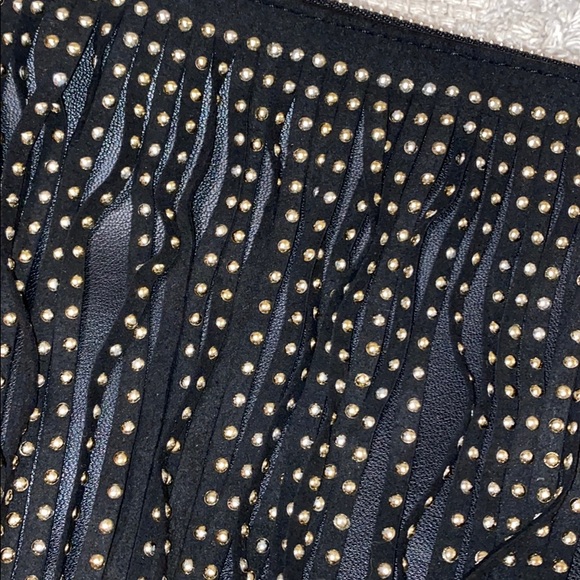 Black purse with tassels with gold detailing. - Picture 2 of 3